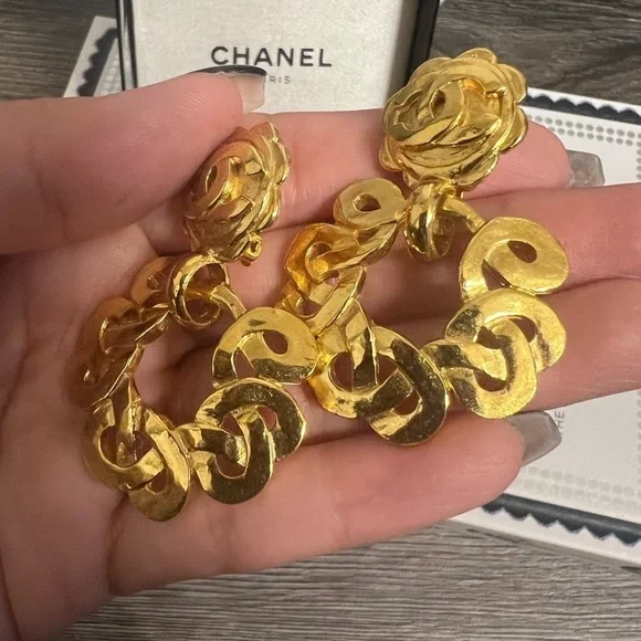 CHANEL Large Vintage Gold CC Logo Dangle Clip On Earrings